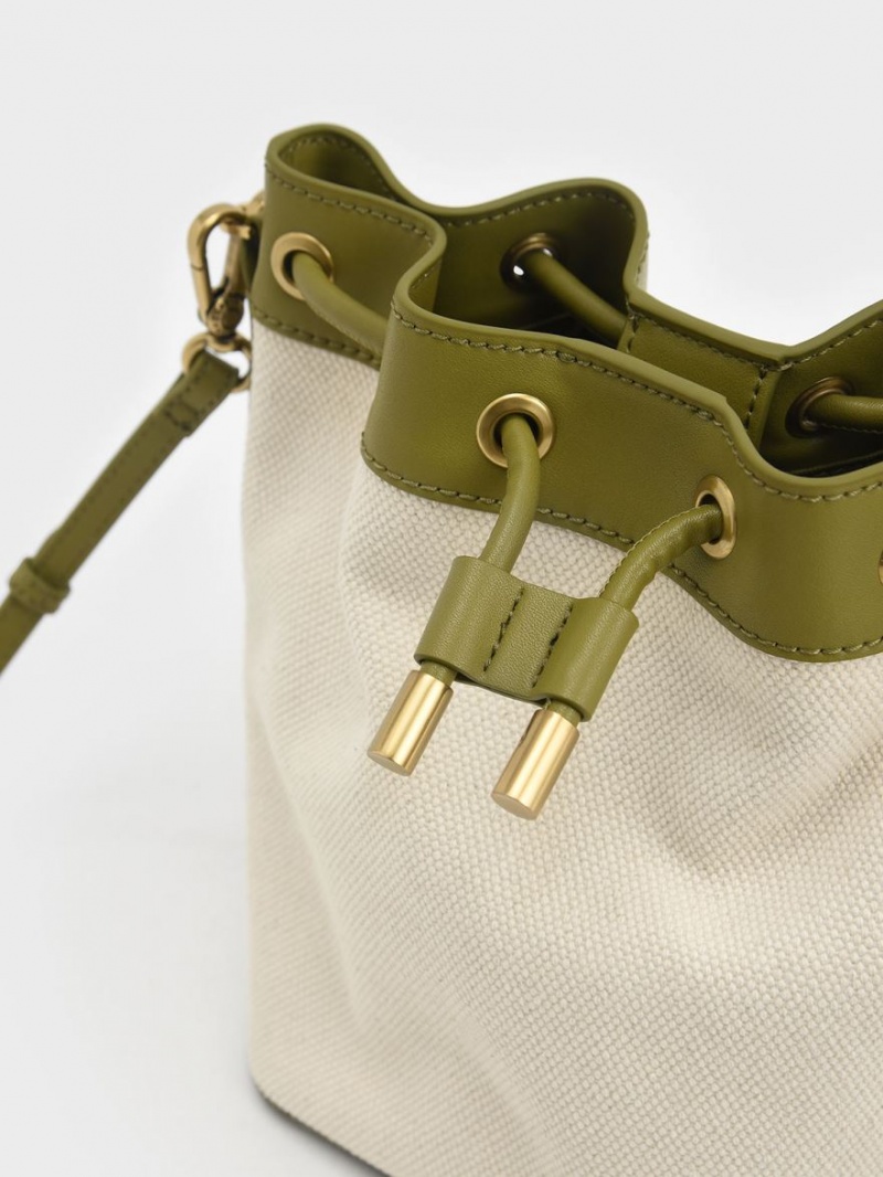 Geanta Galeata Charles & Keith Woven Handle Panza Masline Verzi Albi | 953AVDNIT