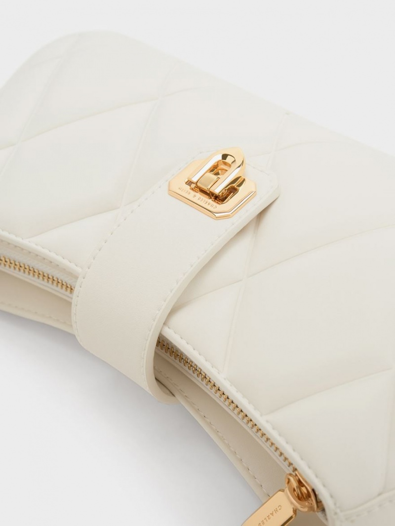 Geanta Tote Charles & Keith Arwen Matlasat Grosolan Chain Albi | 678XHODTS