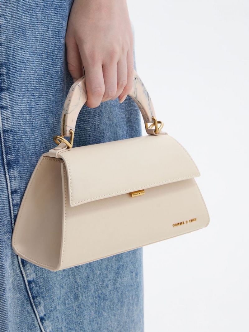 Geanta Tote Charles & Keith Marlin Acrylic Handle Trapeze Bej | 241PTLFVI