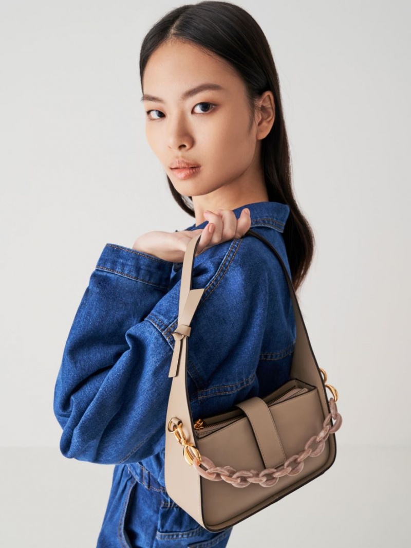 Geanta Tote Charles & Keith Piele Chain-Link Bej | 024WOJYGK