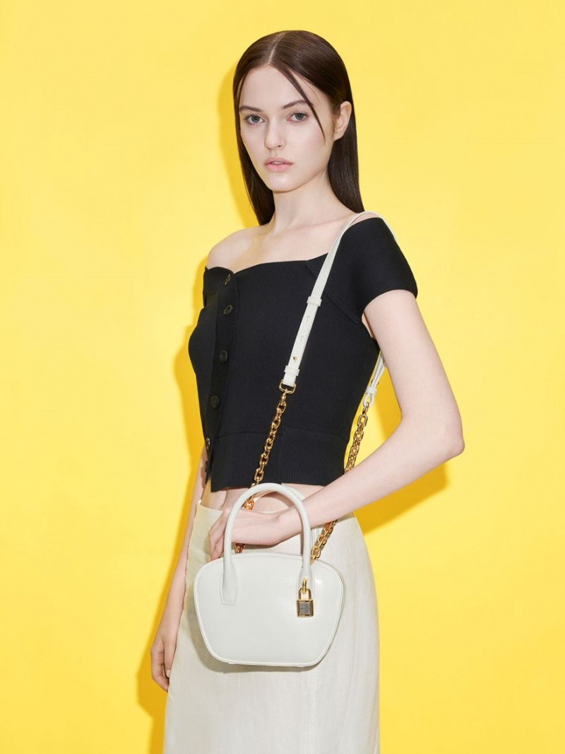 Geanta Tote Charles & Keith Suki Padlock Albi | 149TPLEZC