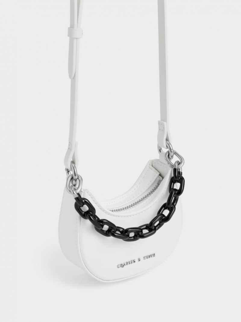 Genti Mini Charles & Keith Koi Chain Handle Albi | 968WOAKXN