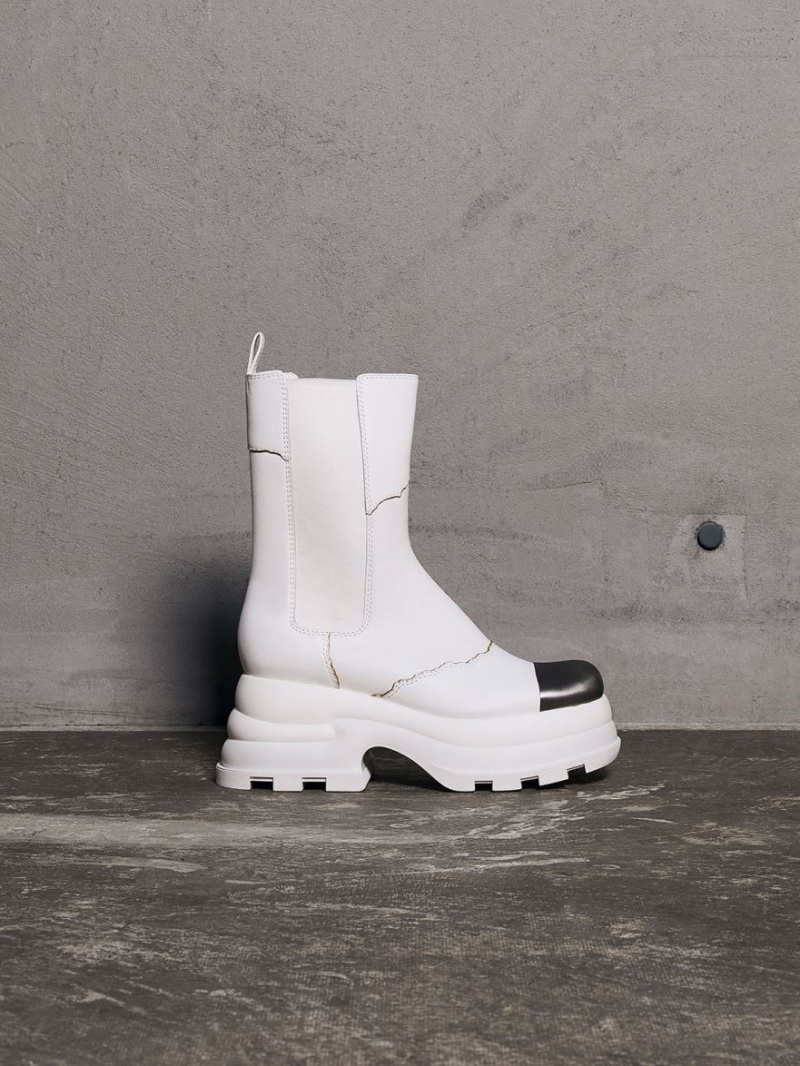 Ghete Chelsea Charles & Keith Jules Piele Albi | 921RLAZPB