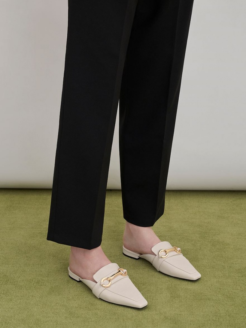 Mules Charles & Keith Metallic Accent Tapered Plati Albi | 198MNDATC