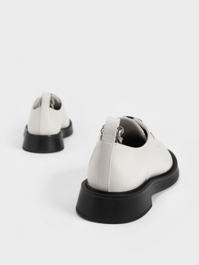 Pantofi Derby Charles & Keith Grosolan Chain Albi | 206UHVSOR
