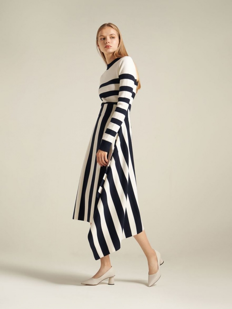 Pumps Charles & Keith Cone Heel Pointed-Bombeu Albi | 407KXABUO