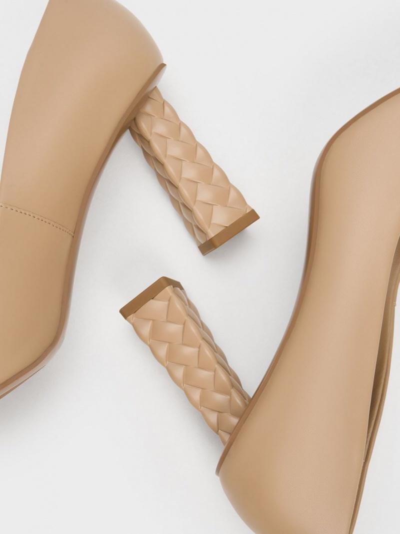 Pumps Charles & Keith Matlasat Heel Pointed-Bombeu Bej | 640BJARLK