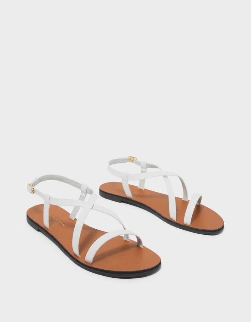Sandale Plate Charles & Keith Criss Cross Albi | 183GJSCOU