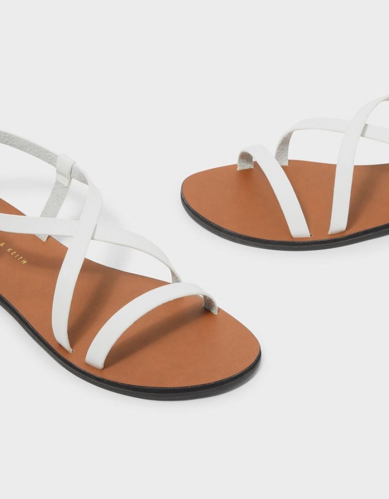 Sandale Plate Charles & Keith Criss Cross Albi | 183GJSCOU