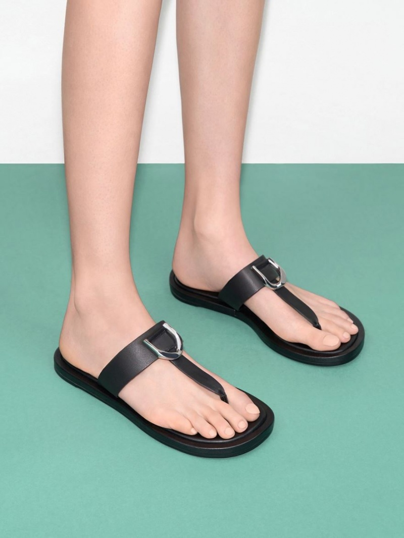 Sandale Plate Charles & Keith Gabine Piele Tanga Negrii | 049DAVOJW