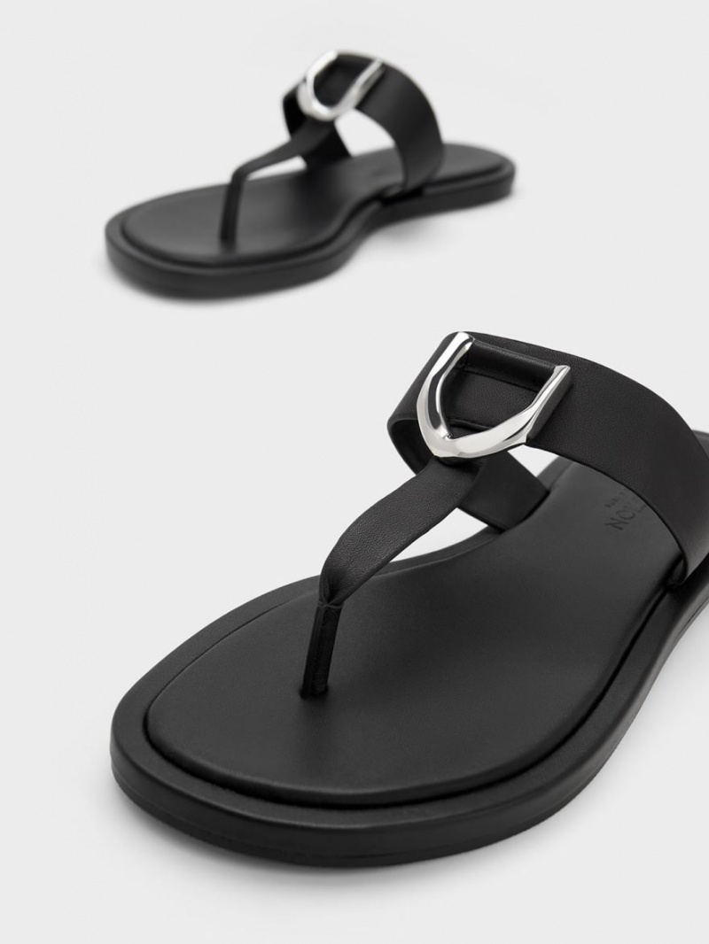 Sandale Plate Charles & Keith Gabine Piele Tanga Negrii | 049DAVOJW