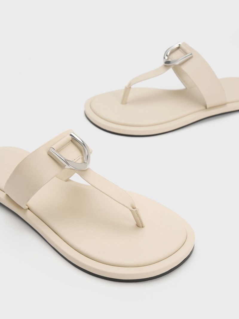 Sandale Plate Charles & Keith Gabine Piele Tanga Albi | 574VRJWAP