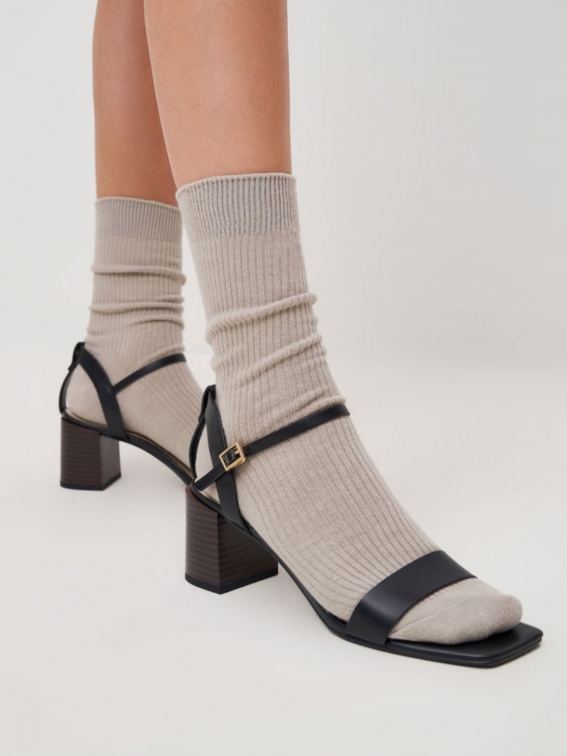 Sandale cu Toc Charles & Keith Ankle Curea Stacked Negrii | 103NEDLMA