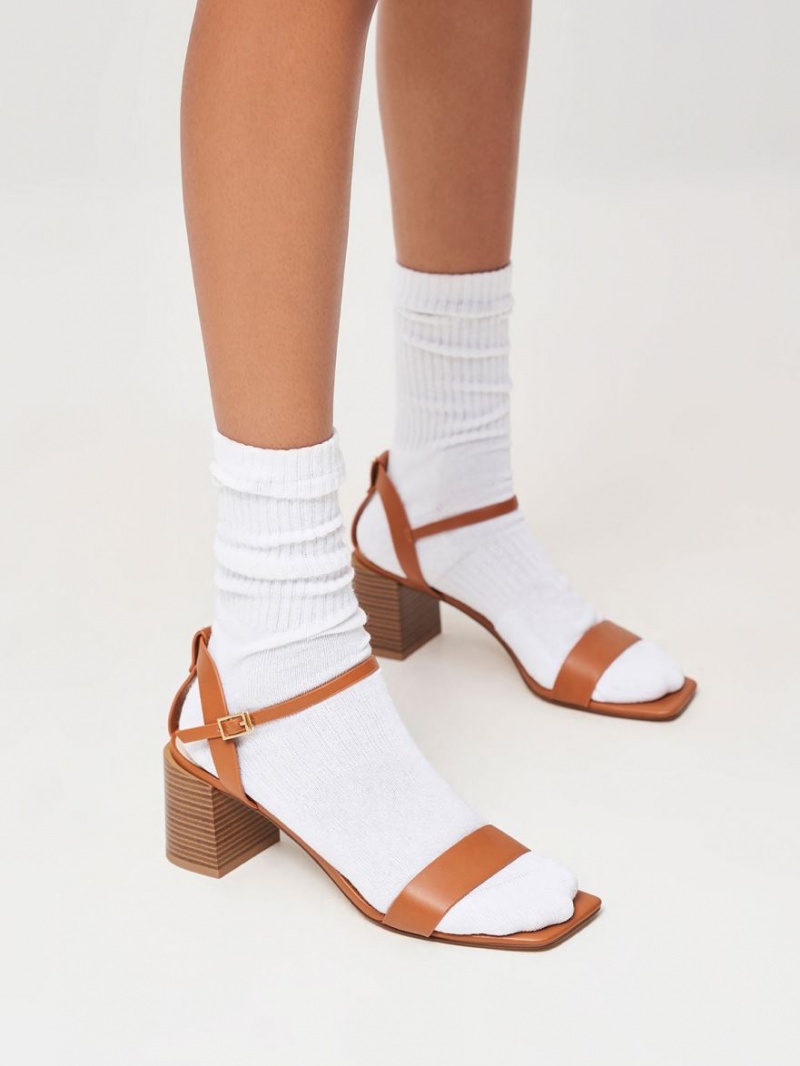 Sandale cu Toc Charles & Keith Ankle Curea Stacked Maro | 298KSOXGV