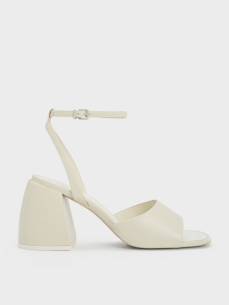Sandale cu Toc Charles & Keith Grosolan Block Albi | 094BHEAGS