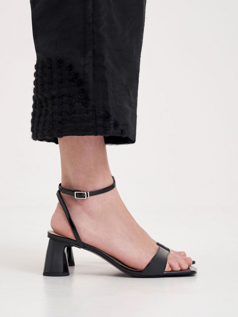 Sandale cu Toc Charles & Keith Lacuita Ankle-Curea Cylindrical Negrii | 027ZNKTIC