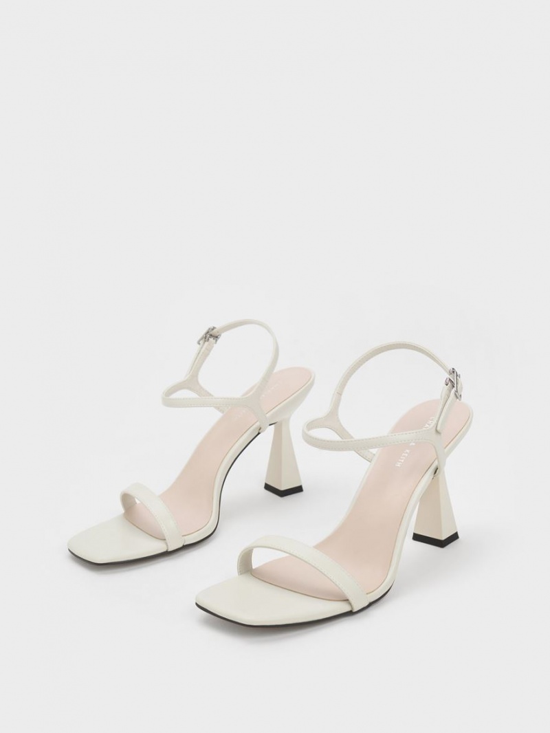 Sandale cu Toc Charles & Keith Square Bombeu Trapeze Albi | 028IQUFOG
