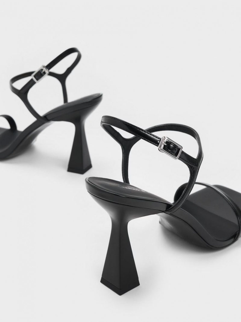 Sandale cu Toc Charles & Keith Square Bombeu Trapeze Negrii | 307SQPEYD