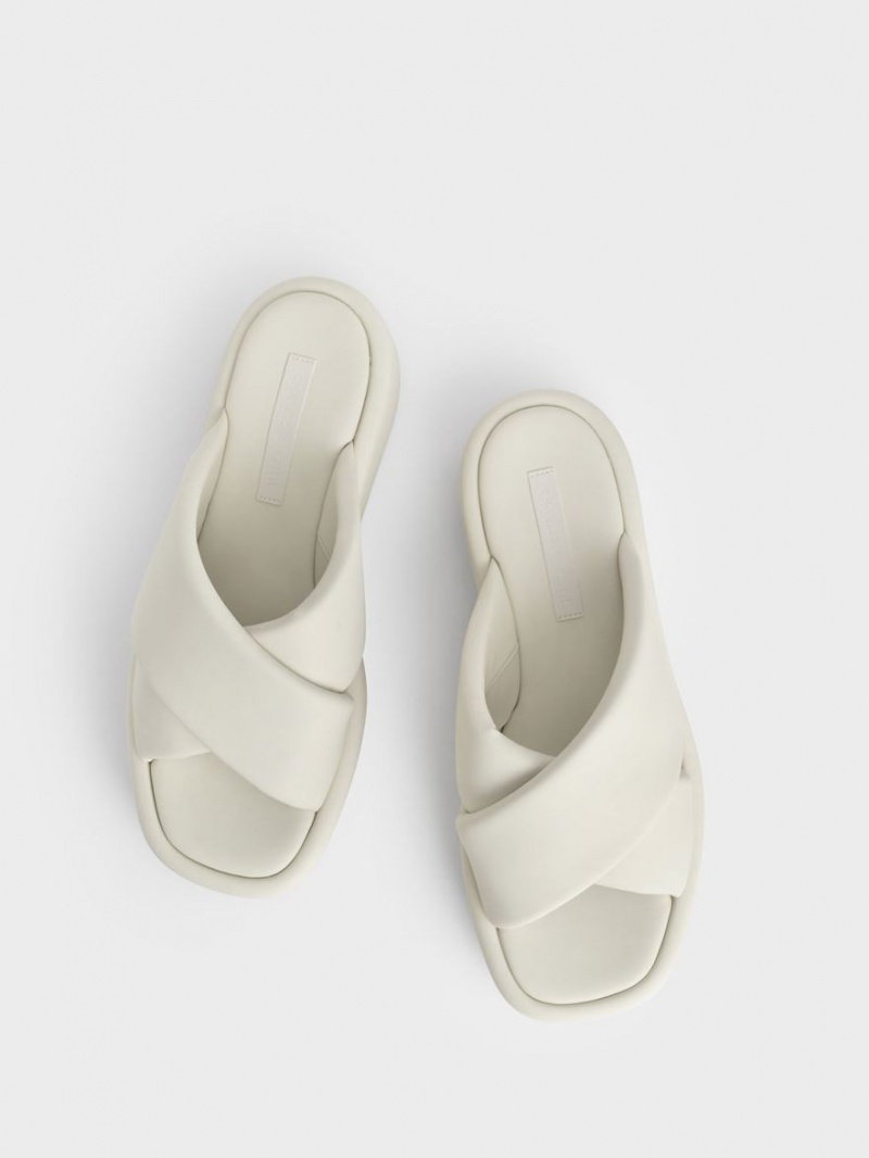 Slapi Charles & Keith Căptușită Crossover Flatforms Albi | 671OISUFK
